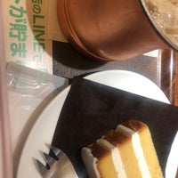 Photo taken at Ueshima Coffee House by Leen I. on 12/5/2020