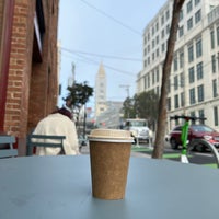 Photo taken at Blue Bottle Coffee by Stanley D. on 1/20/2022