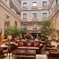 Foto diambil di Euro Park Hotel oleh Olga L. pada 11/20/2022