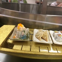 Foto diambil di Sushi Umi oleh Kate R. pada 8/9/2016