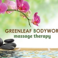 Das Foto wurde bei Greenleaf Bodywork: Massage Yoga Fitness von Greenleaf Bodywork: Massage Yoga Fitness am 7/29/2013 aufgenommen