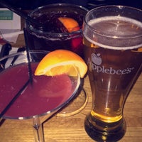 Photo taken at Applebee&amp;#39;s Grill + Bar by Raquel A. on 2/16/2015