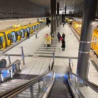 Photo taken at U Hauptbahnhof by ˈakiːm S. on 2/23/2024