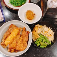 Photo taken at 金仙魯肉飯 by Isaac C. on 6/6/2020