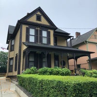 Photo taken at Martin Luther King Jr. Birth Home by Zach G. on 7/18/2023