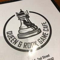 10/11/2023 tarihinde Zach G.ziyaretçi tarafından Queen &amp;amp; Rook Game Cafe'de çekilen fotoğraf