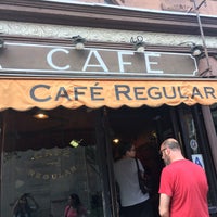 9/16/2017 tarihinde Lulu M.ziyaretçi tarafından Café Regular'de çekilen fotoğraf