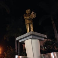 Photo taken at Praça Gonçalves Dias by Ramon P. on 1/23/2015