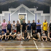 Photo taken at Pantai Mutiara Indoor BasketBall Court by Edward H. on 3/25/2022