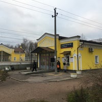Photo taken at Ж/д станция «Старый Петергоф» by Jan N. on 11/13/2021
