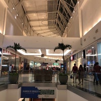 Photo taken at Parque Shopping Belém by cicclops👣 C. on 8/25/2018