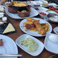 Photo taken at Ekin Cafe &amp;amp; Pastane by Av. Hüseyin KAYA on 9/17/2023
