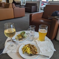 Photo taken at Lufthansa Senator Lounge by Bjorn on 4/29/2024