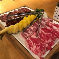 Foto scattata a Wharo Korean BBQ da Shirley L. il 10/14/2018