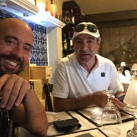 Das Foto wurde bei Villa Ravenna Italian Restaurant von Leonardo A. am 8/21/2015 aufgenommen