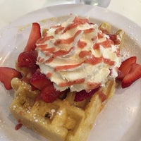 Photo taken at Sweet Iron Waffles by Ching^2 ♤. on 3/25/2018
