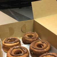 7/26/2017에 Madawi님이 DK&amp;#39;s Donuts에서 찍은 사진