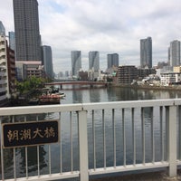 Photo taken at 朝潮大橋 by junjuwaaaar on 4/16/2016