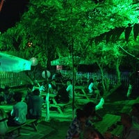 รูปภาพถ่ายที่ Yeşil Bar โดย Şahin G. เมื่อ 7/20/2013