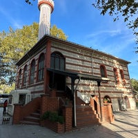 Photo taken at Yusuf Şücaeddin Anbari Camii by Sıddık B. on 9/14/2023