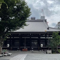 Photo taken at Honno-ji Temple by 路地裏の少年 on 7/15/2023