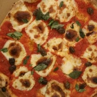 1/19/2020 tarihinde Harry M.ziyaretçi tarafından Pizza Marsala'de çekilen fotoğraf