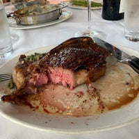 Photo taken at Del Frisco&amp;#39;s Double Eagle Steakhouse by Mark B. on 6/29/2022