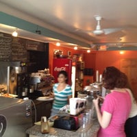 Foto tomada en Darling&amp;#39;s Cafe  por Stevo el 7/27/2012