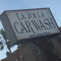 รูปภาพถ่ายที่ La Jolla Car Wash โดย Jen R. เมื่อ 3/3/2016