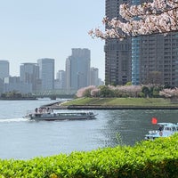 Photo taken at 隅田川テラス 新川ツインビル前 by 博紀 (Hiroki) 中. on 3/31/2021