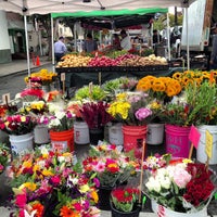 Alameda Farmers' Market  West End  Alameda, CA