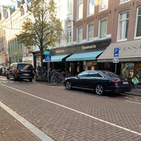 Photo taken at Pieter Cornelisz Hooftstraat by Latifa on 11/23/2022