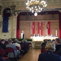 รูปภาพถ่ายที่ Palais Kaufmännischer Verein โดย Norman เมื่อ 10/6/2016