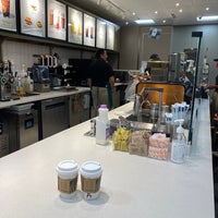 Photo taken at Starbucks by Bandr  🇺🇸 🇸🇦 on 8/27/2022