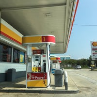 Das Foto wurde bei Shell von Preston am 9/5/2017 aufgenommen