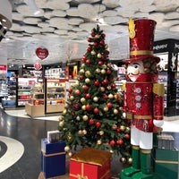 Photo taken at Duty Free Boryspil by Adel✈️🇸🇦 on 12/27/2021