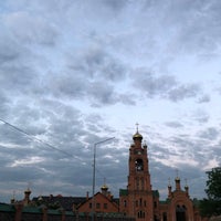 Das Foto wurde bei Свято-Покровський Голосіївський чоловічий монастир (Голосіївська пустинь) von Adel✈️🇸🇦 am 6/4/2021 aufgenommen
