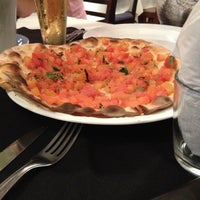 12/7/2012にAdamo R.がCasa Pizzaで撮った写真