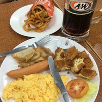 Photo taken at A&amp;amp;W by Wimwp D. on 7/16/2016