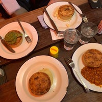 Photo taken at Pieminister by Evelynn O. on 7/14/2019