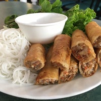 Снимок сделан в Pho Tri Vietnamese Restaurant пользователем Koreankitkat 6/6/2017