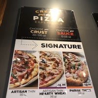 Foto scattata a Pieology Pizzeria da Koreankitkat il 12/1/2019