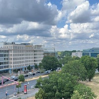 รูปภาพถ่ายที่ Hotel Berlin, Berlin โดย Abdulrhman Aljifri เมื่อ 6/22/2023