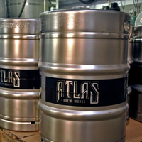 Foto scattata a Atlas Brew Works da Atlas Brew Works il 1/17/2018