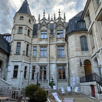 Foto tirada no(a) Hôtel de Bourgtheroulde (Autograph Collection) por Cindy W. em 7/24/2023