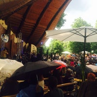 5/31/2015에 NatNik🐠💤님이 Літня естрада Міського саду (Мушля / Ракушка)에서 찍은 사진