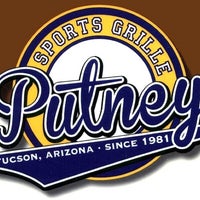 6/6/2013にKent C.がPutney&amp;#39;s Pitstop Sports Bar and Grillで撮った写真