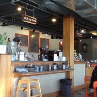 Foto tomada en Coffee Girl&amp;#39;s Cafe  por stacey j. el 10/10/2012