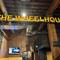 รูปภาพถ่ายที่ Wheelhouse Downtown โดย Heath เมื่อ 2/24/2023