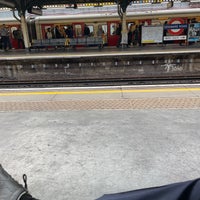 Photo taken at Edgware Road London Underground Station (Circle, District and H&amp;amp;C lines) by Mohd . on 9/1/2022